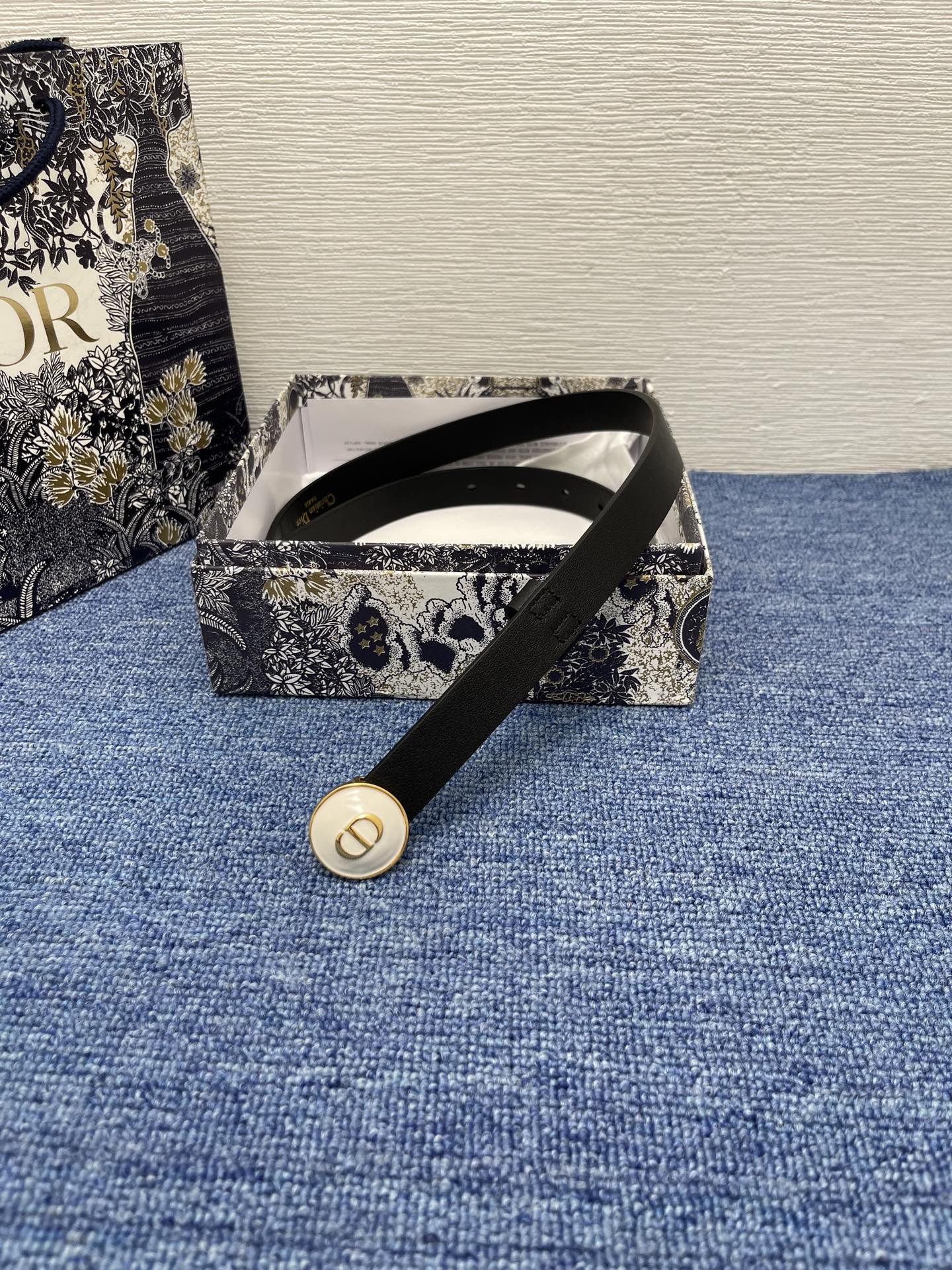 155RD201PDE Stylish  High quality belt With full package