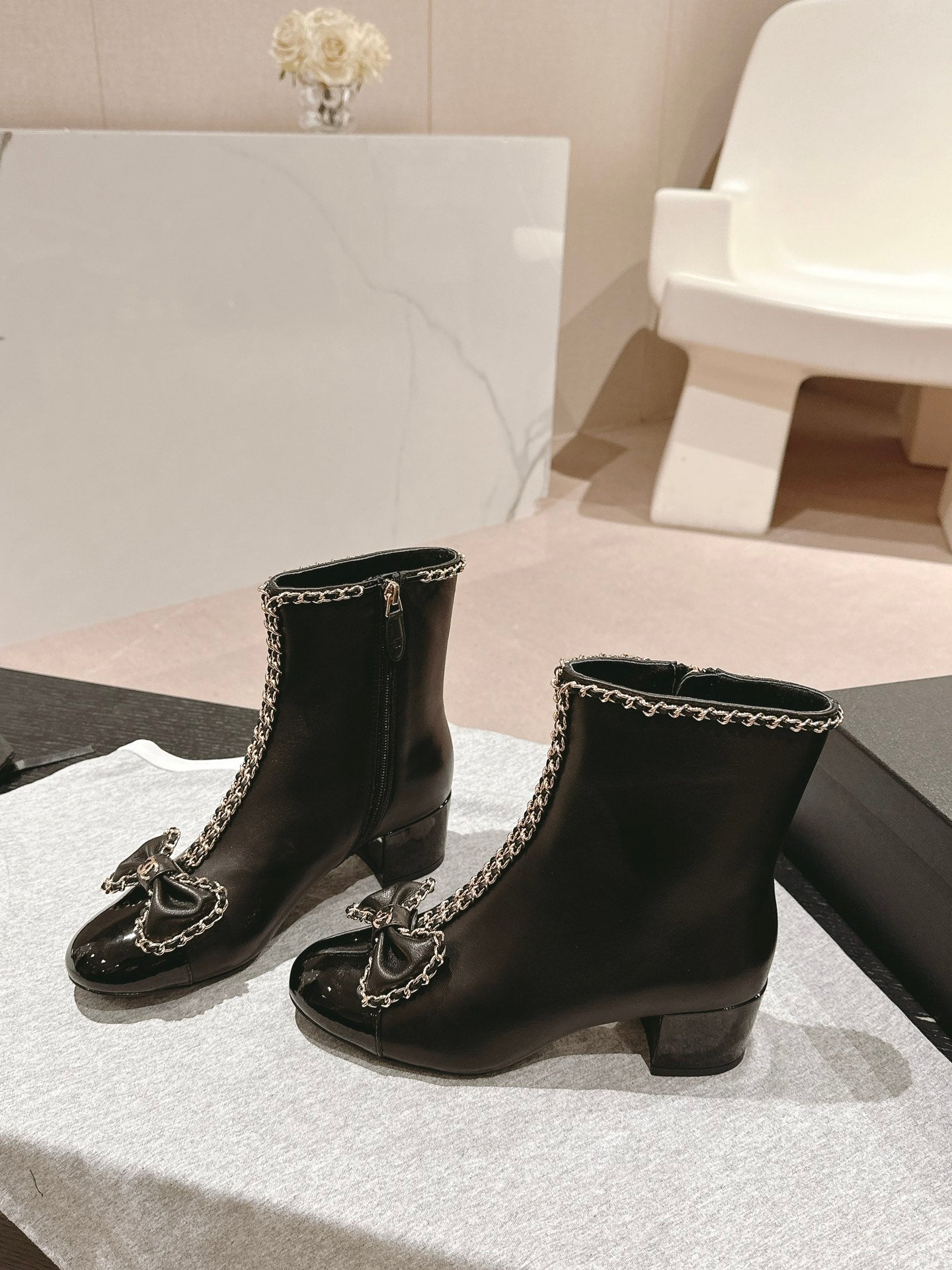 1LC22ZDE Stylish Boots (Heel height 6cm )