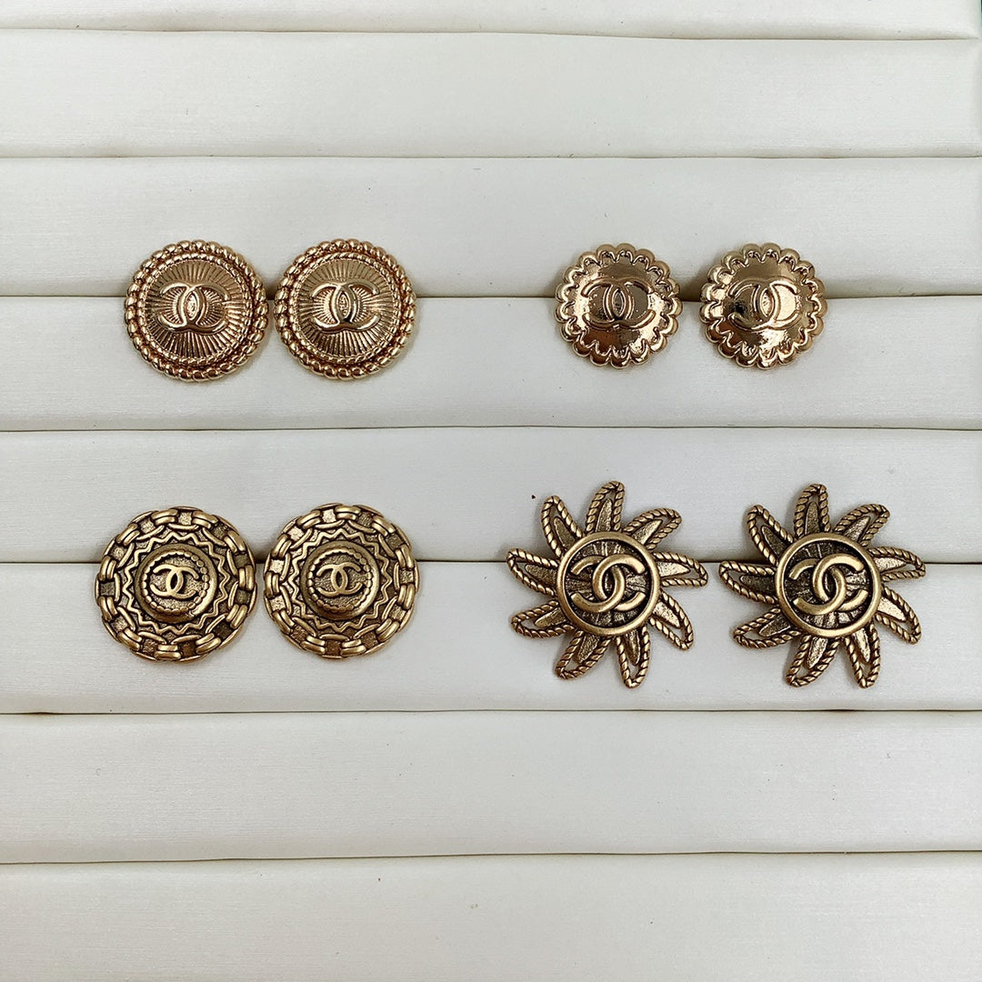 14C281EDE Stylish Earrings