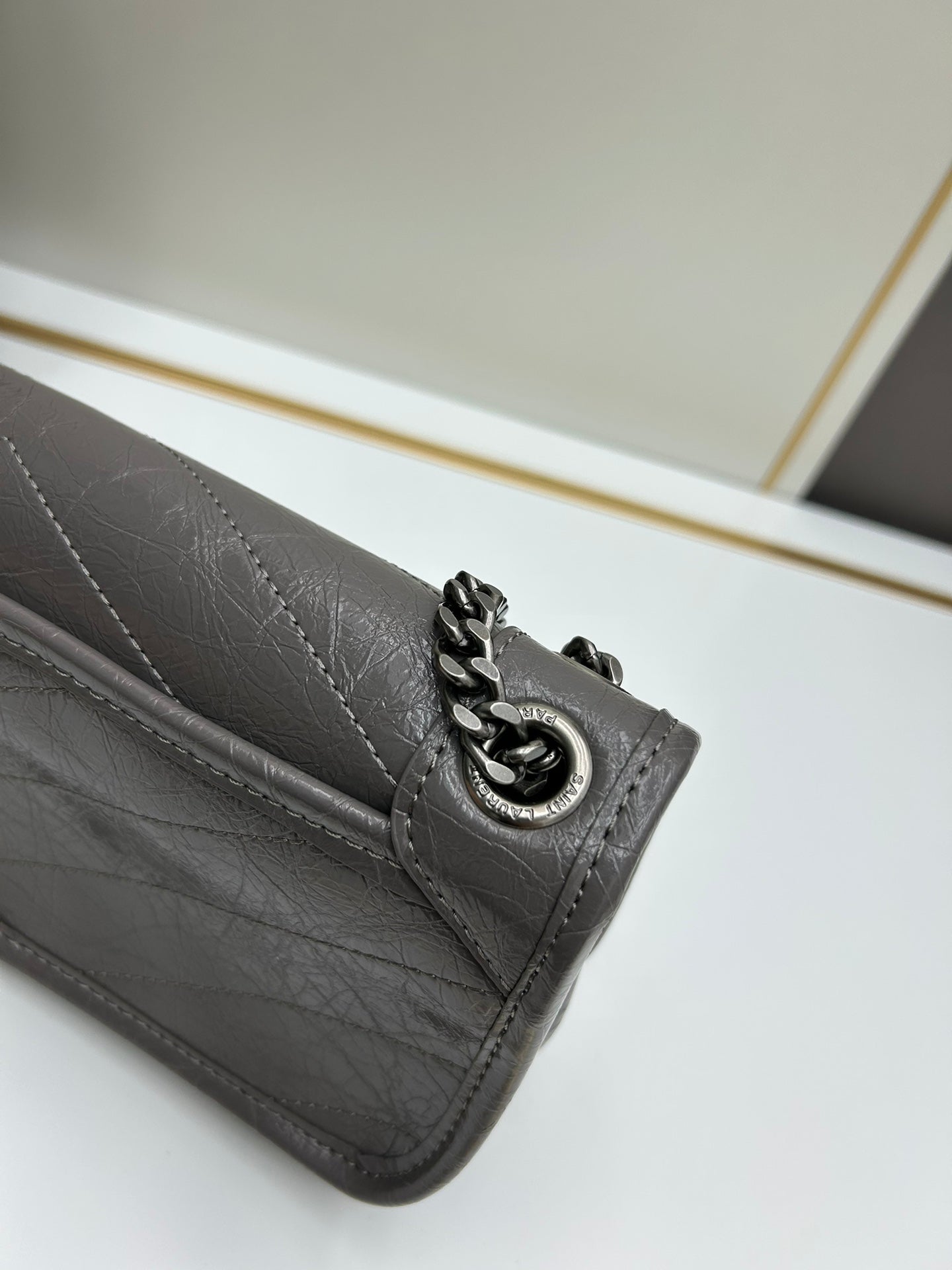 1XB460BDE Stylish leather bag