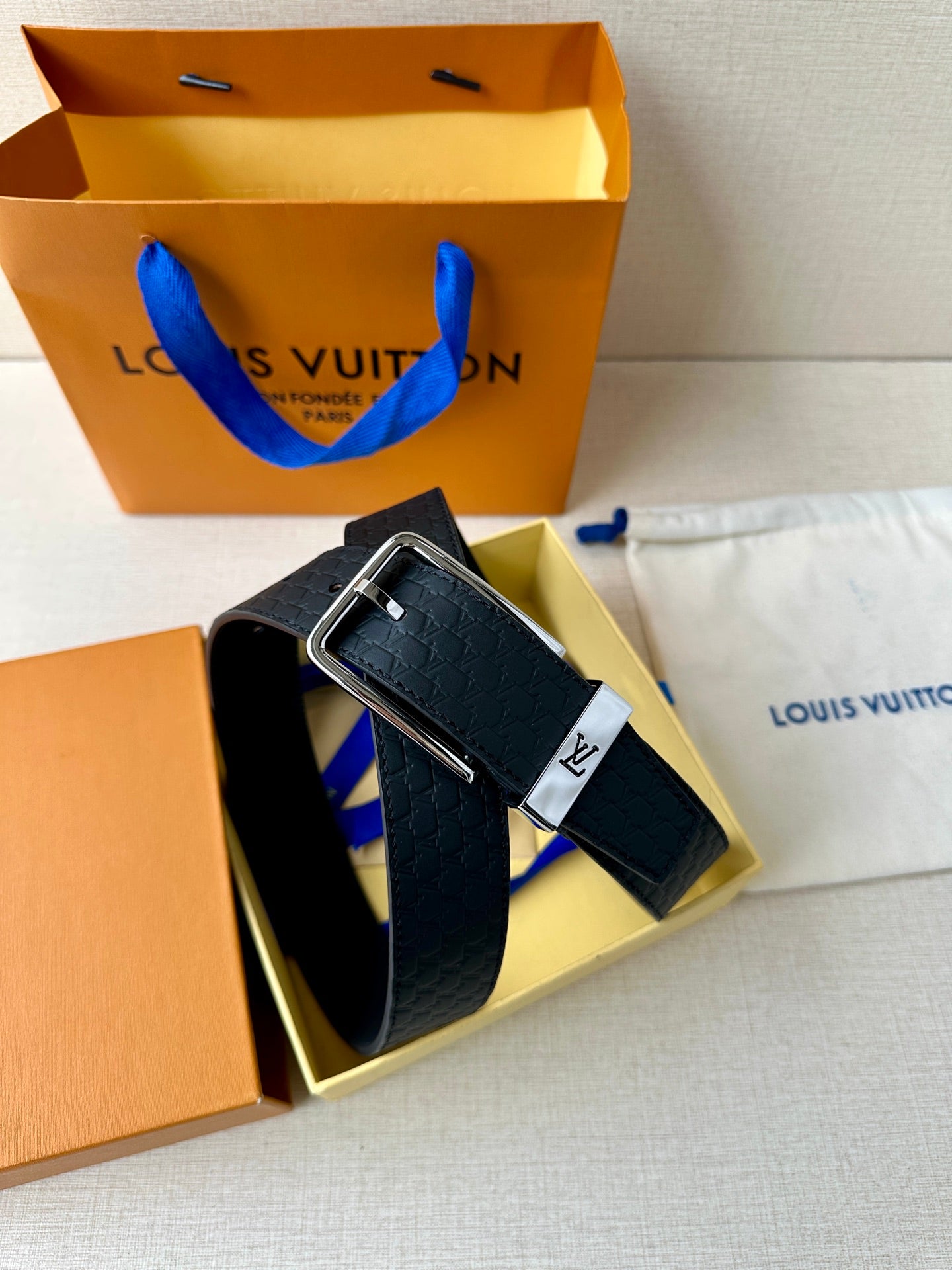 155RE222PDE Stylish  High quality belt With full package