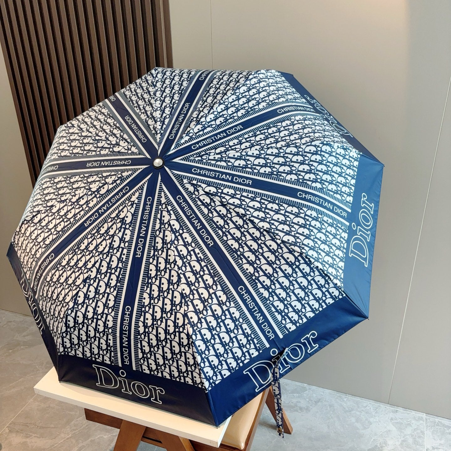 15RD116SDE Stylish UV resistant umbrella