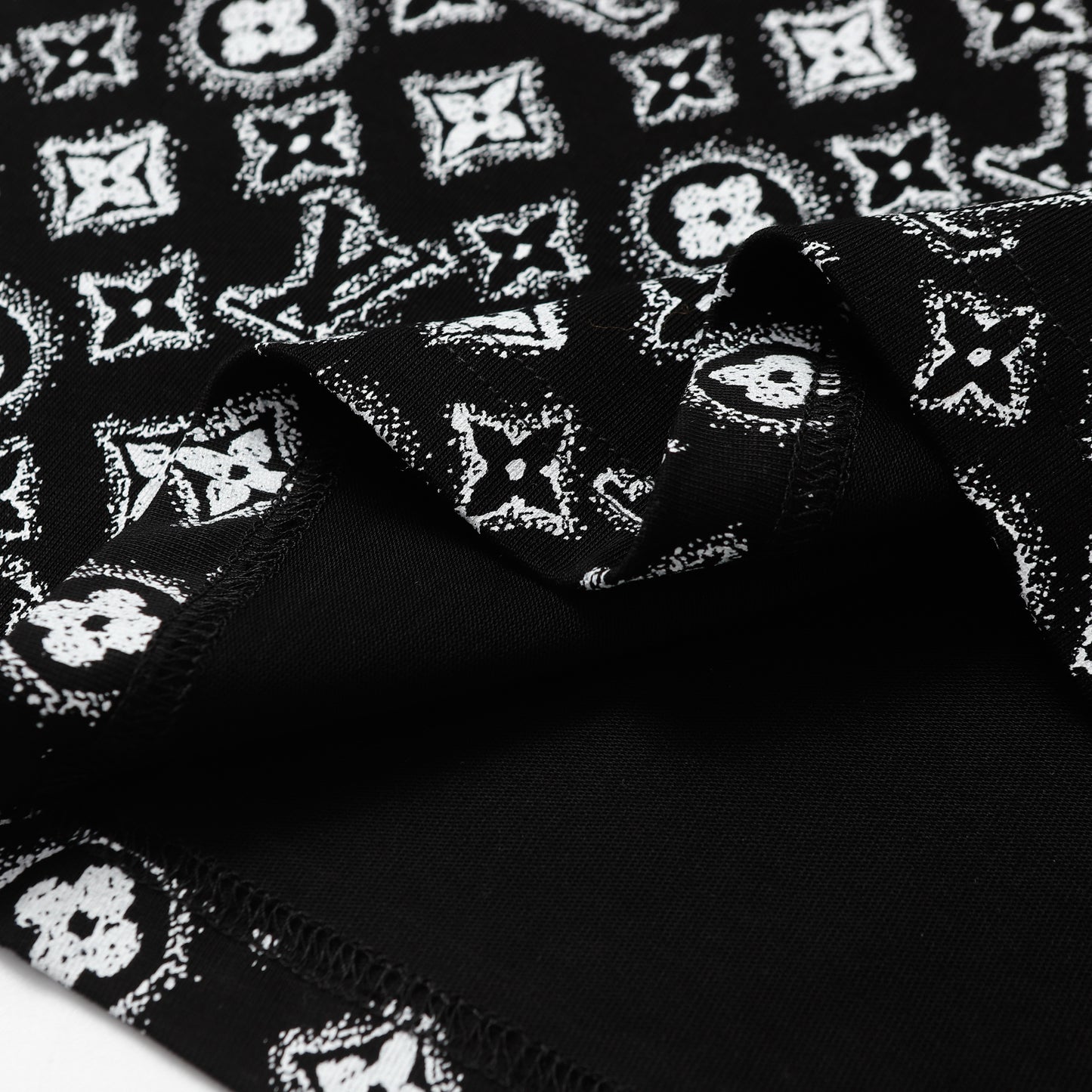 1ZE518UDE Stylish  T-shirts