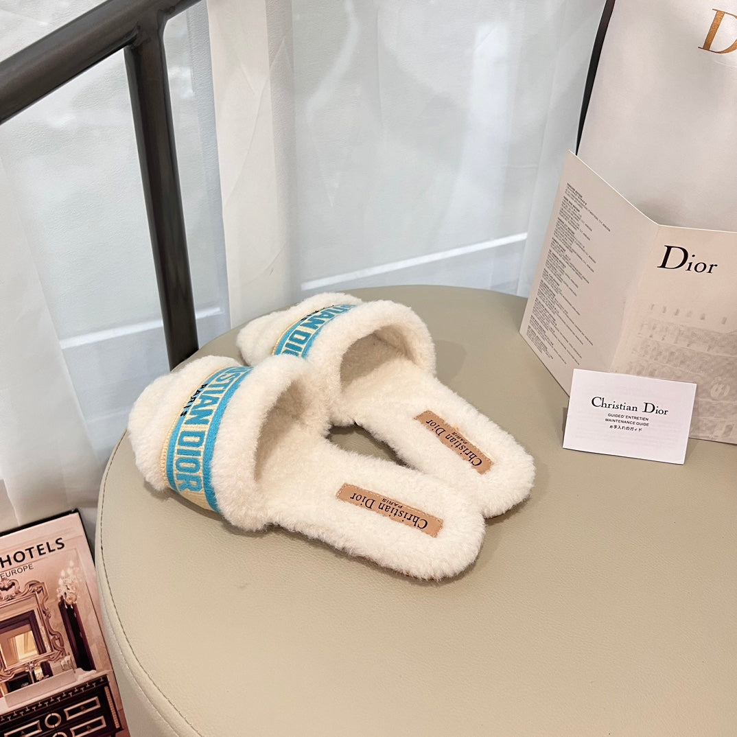 1JD4ZDE Stylish Slippers