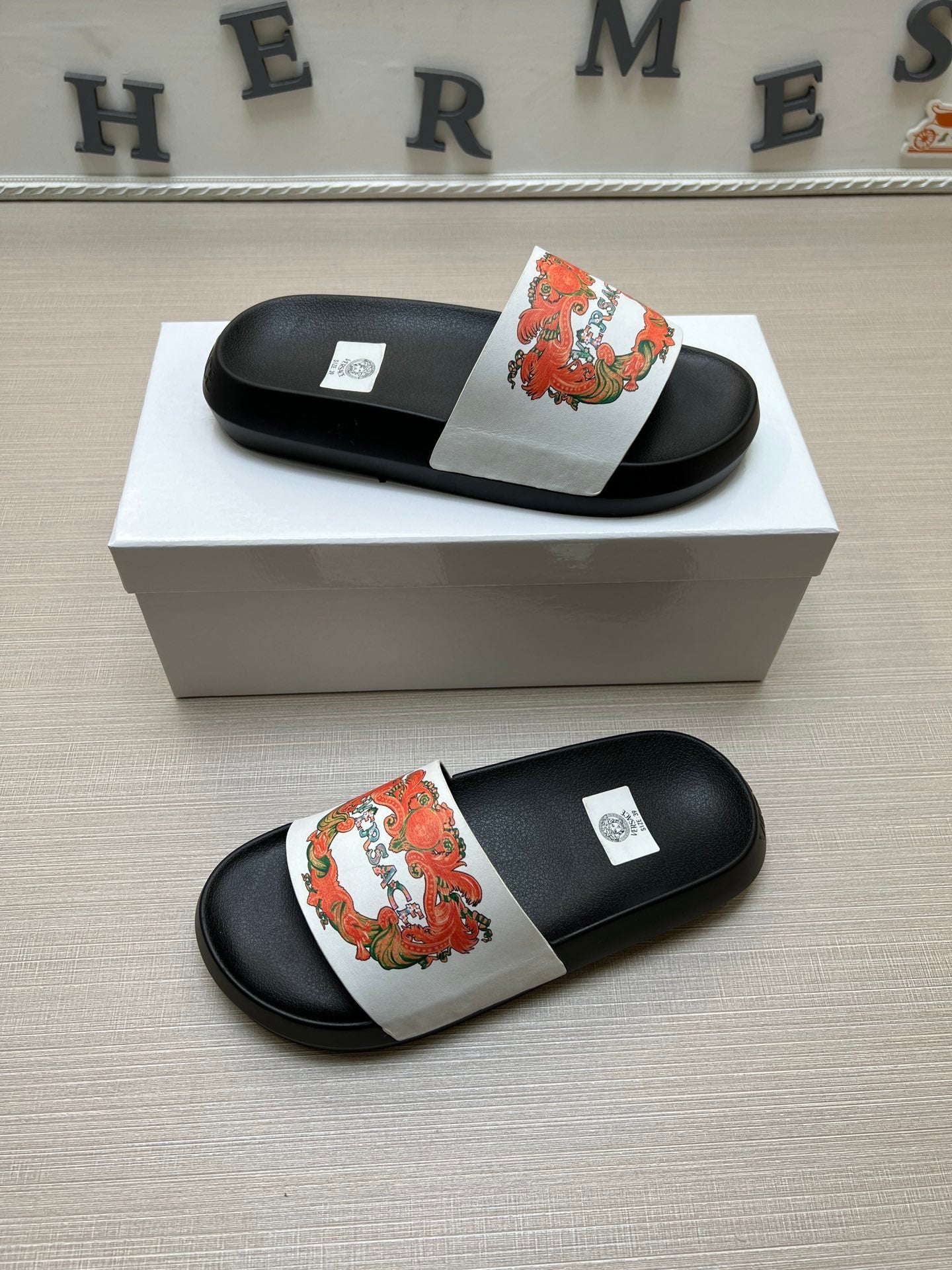 54V165ZDE Stylish slippers