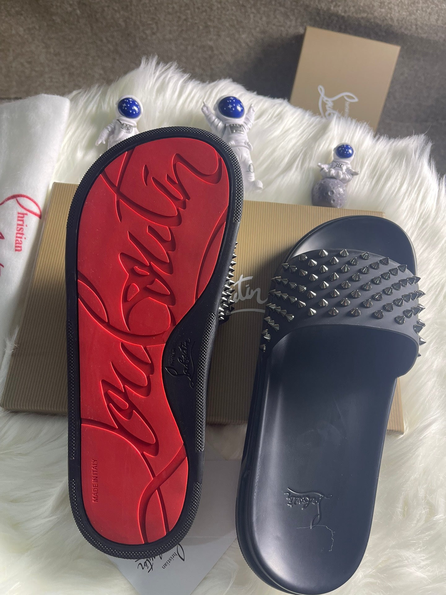 J4A26ZDE Stylish Slippers