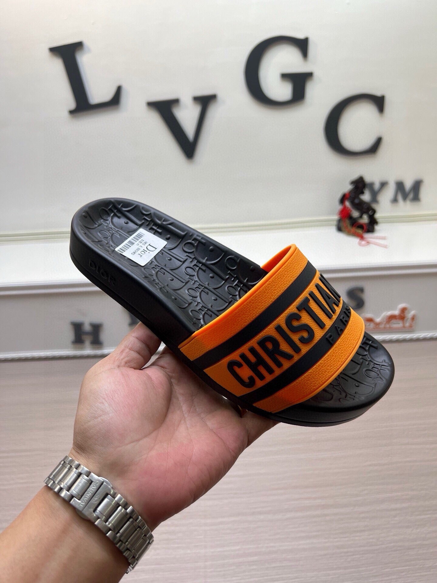 5LD212ZDE Stylish Slippers