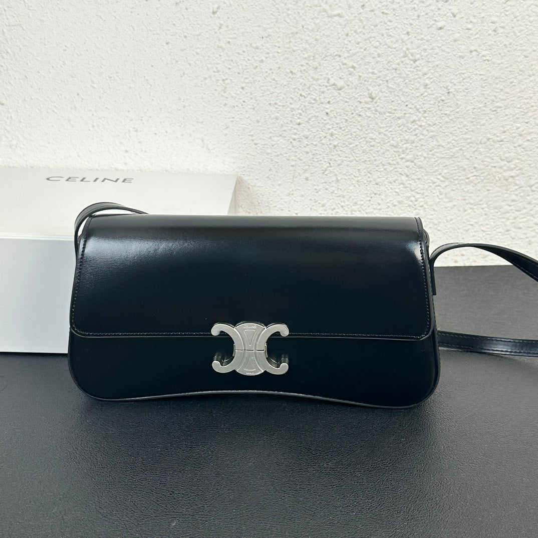 1XE271BDE Stylish leather bag 