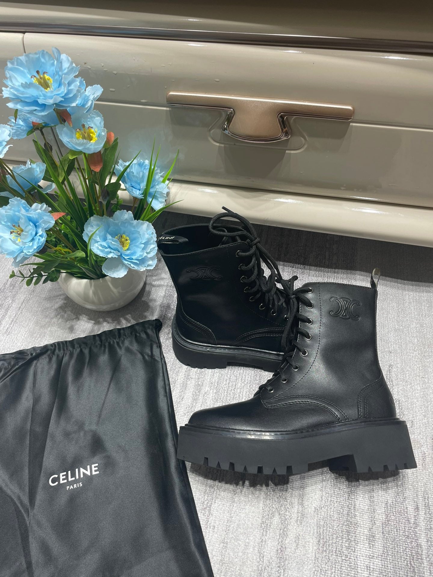 1LCL21ZDE Stylish Boots