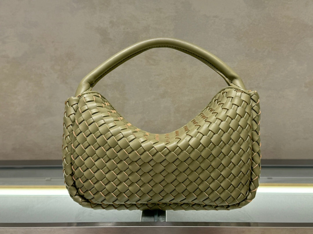 1XA83BDE Stylish leather bag