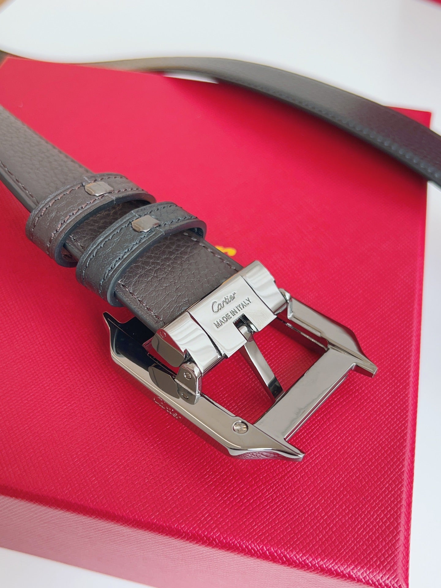 155RK245PDE Stylish  High quality belt With full package