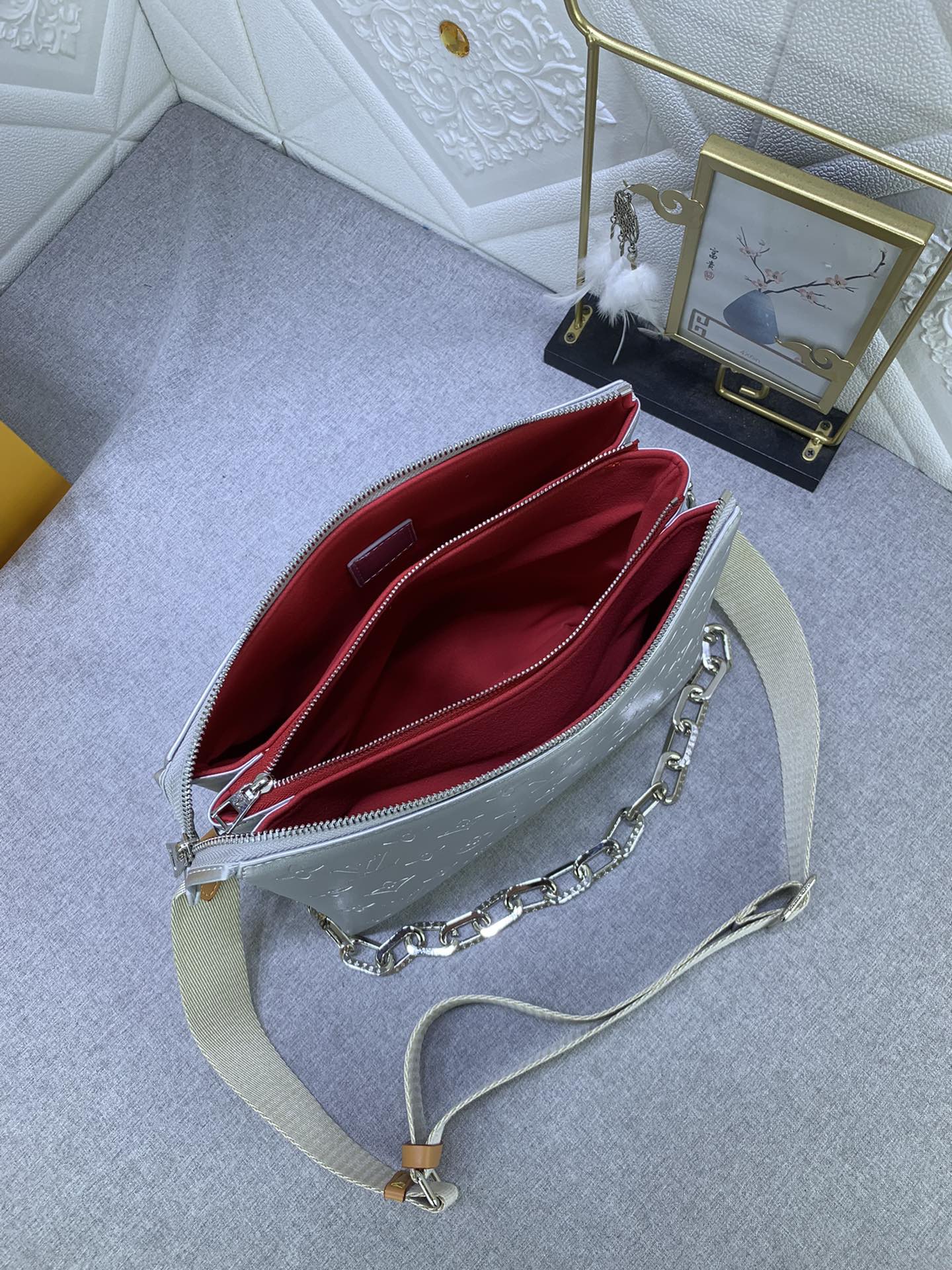 2XE40BDE Stylish leather bag 