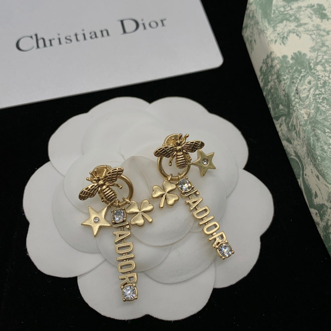 1YD457EDE Stylish Earrings