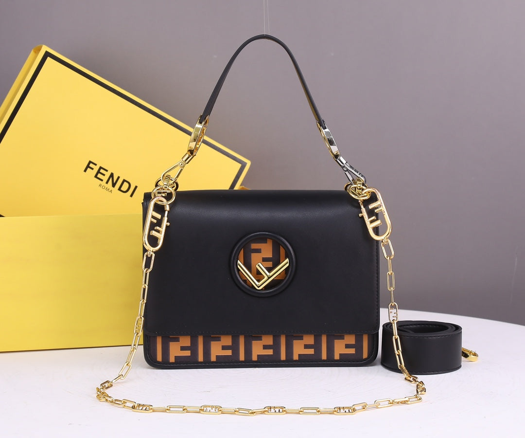 1XF91BDE Stylish leather bag 