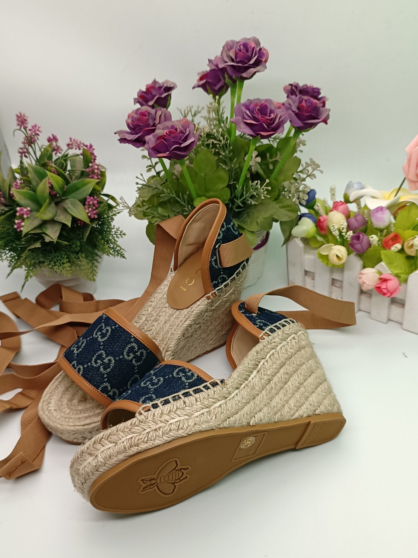 2YB40ZDE Stylish leather High heels