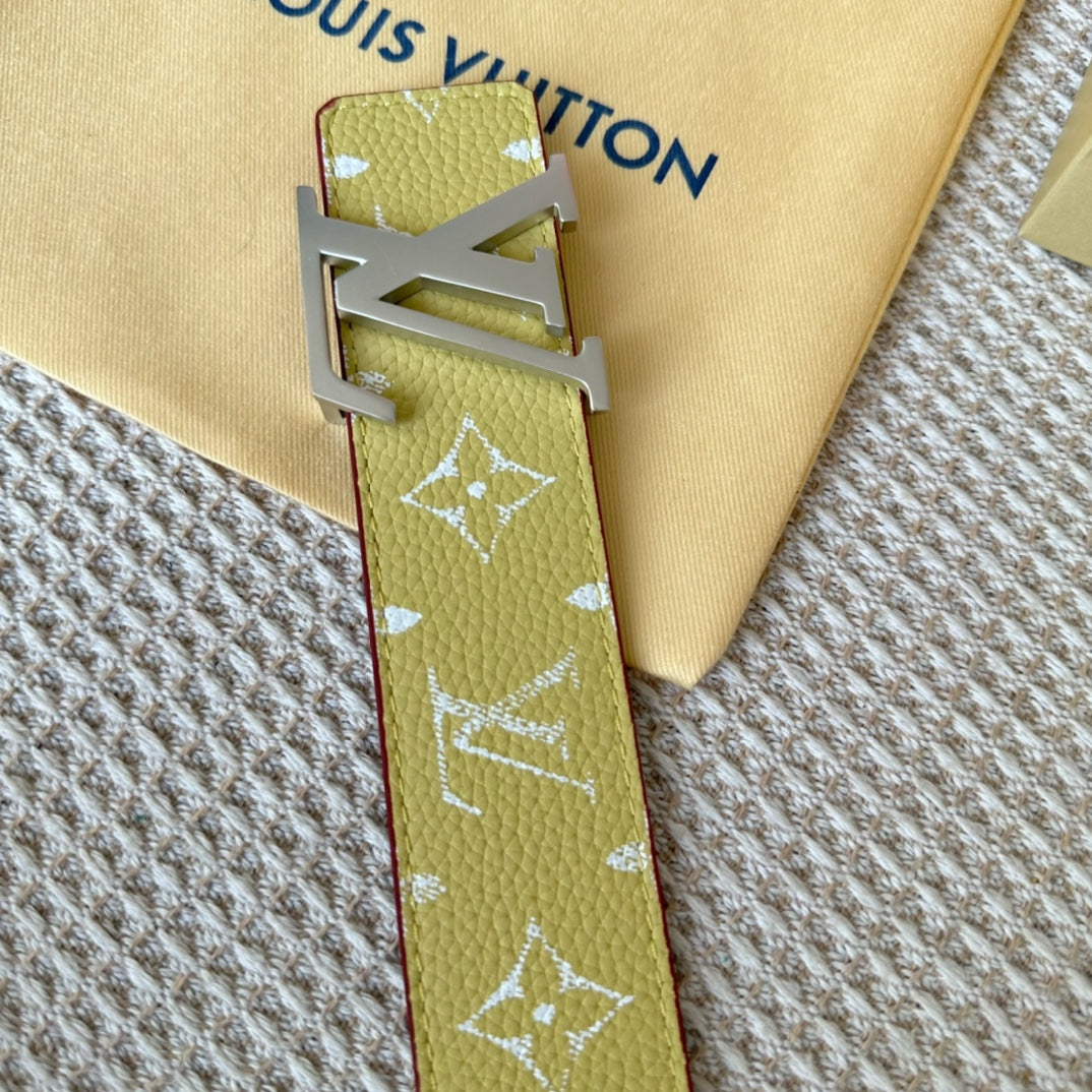 14E131PDE Stylish  High quality belt With full package