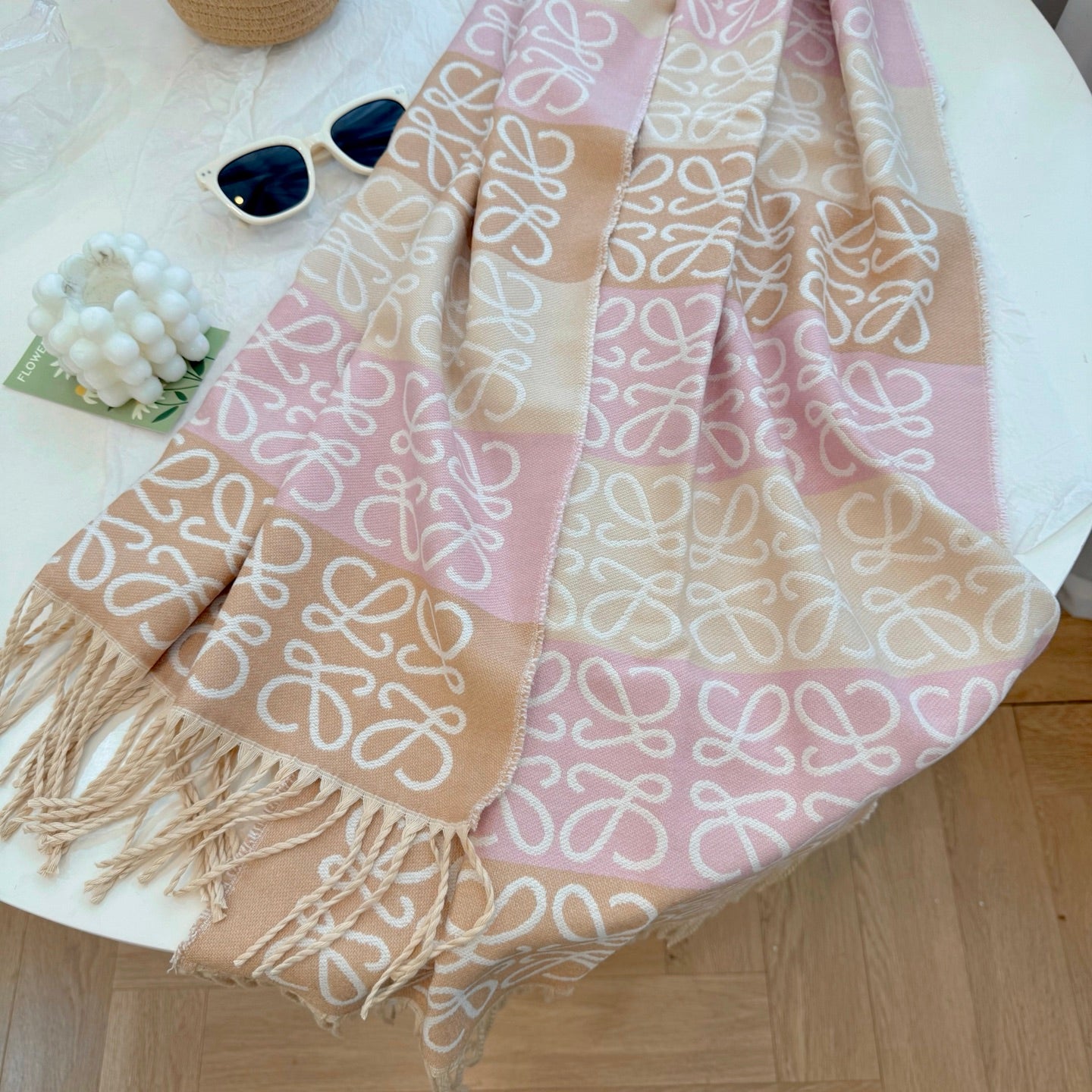 175RA42WDE Stylish Winter Scarves
