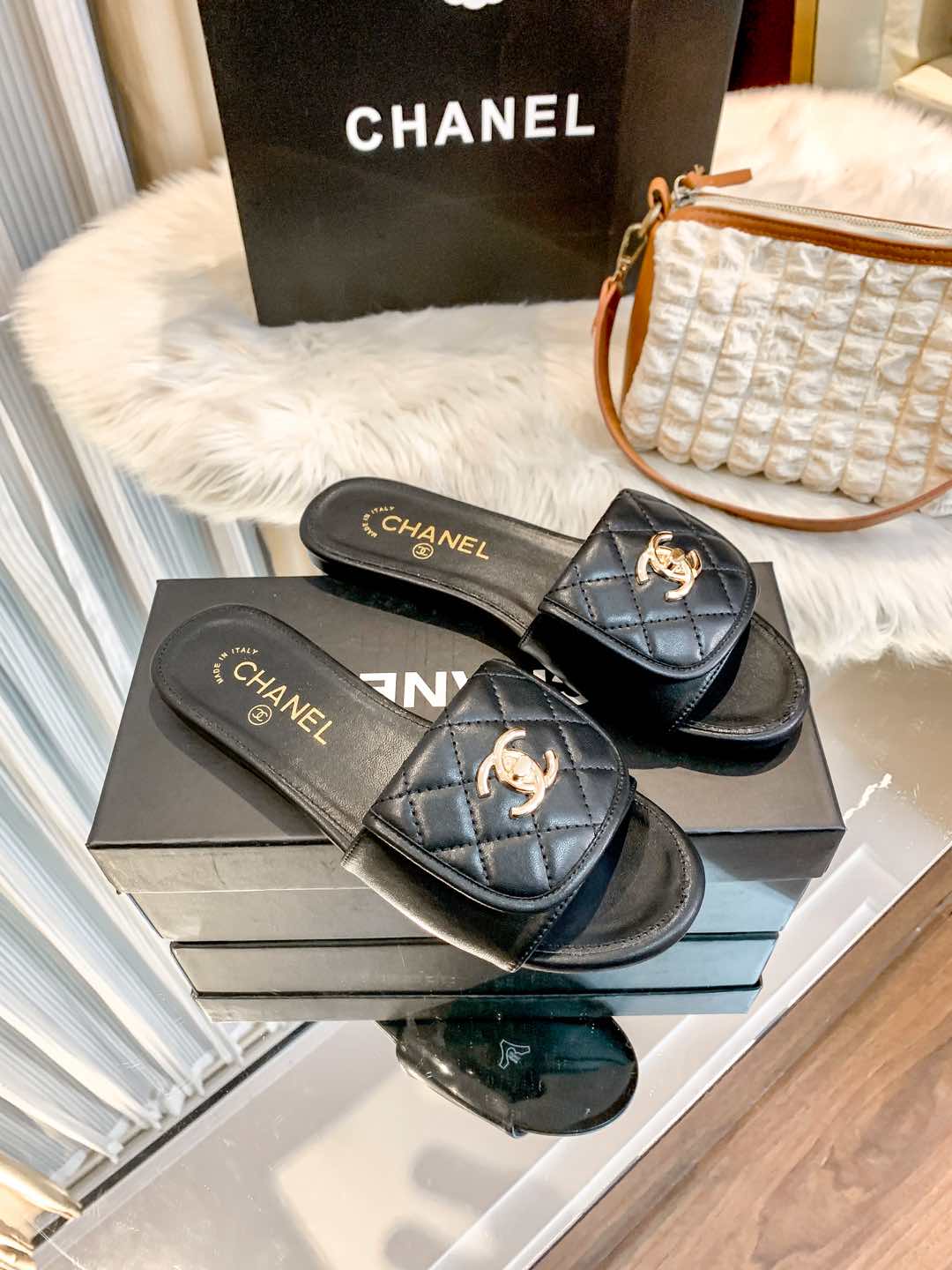 1ZC229ZDE Stylish Slippers