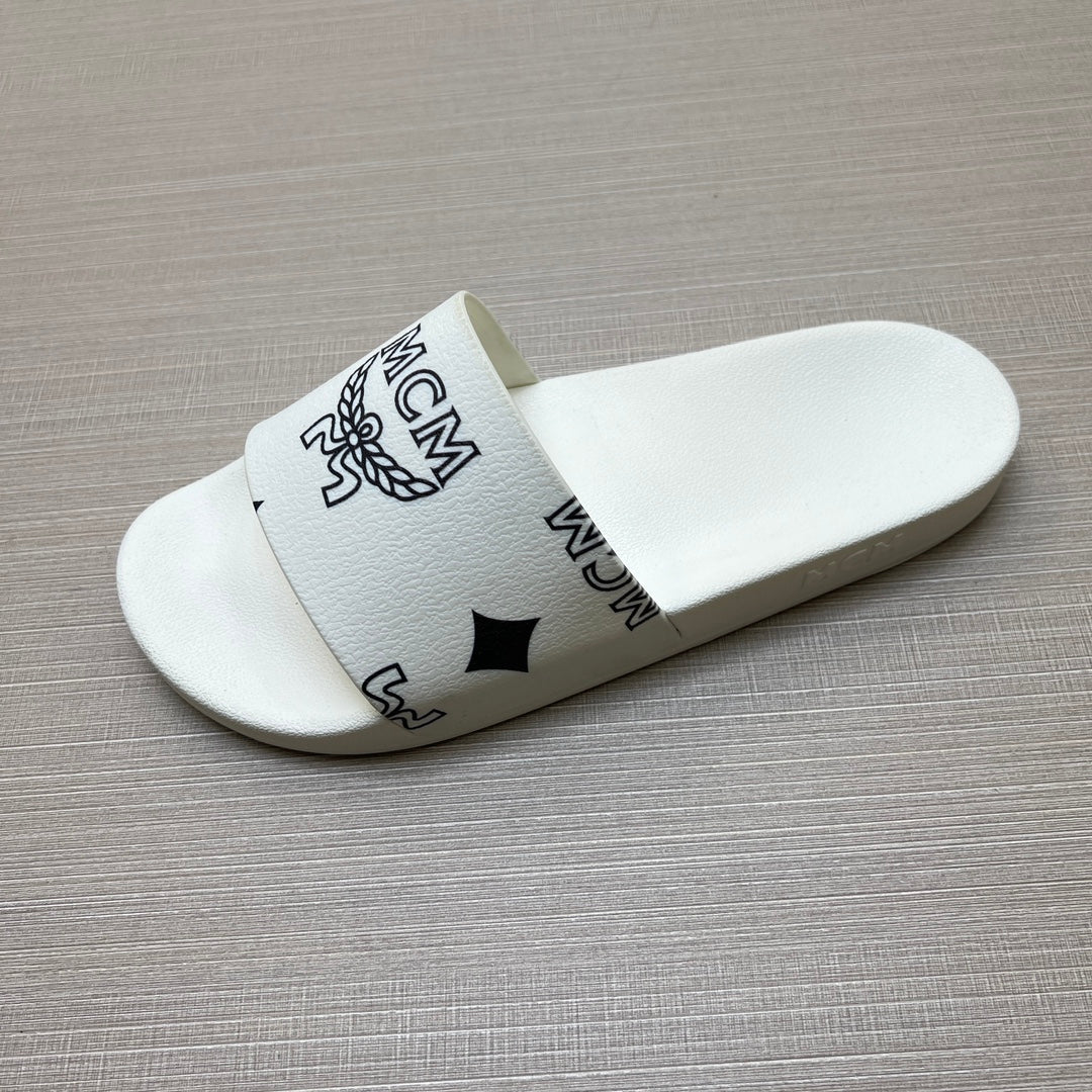 54M43ZDE Stylish slippers