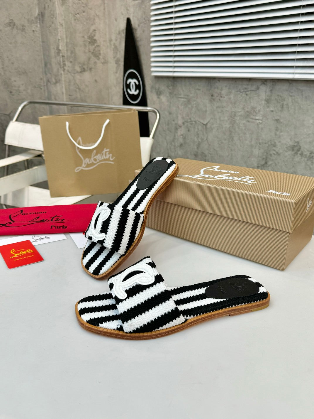 JXA10ZDE Stylish leather + knitted sandals