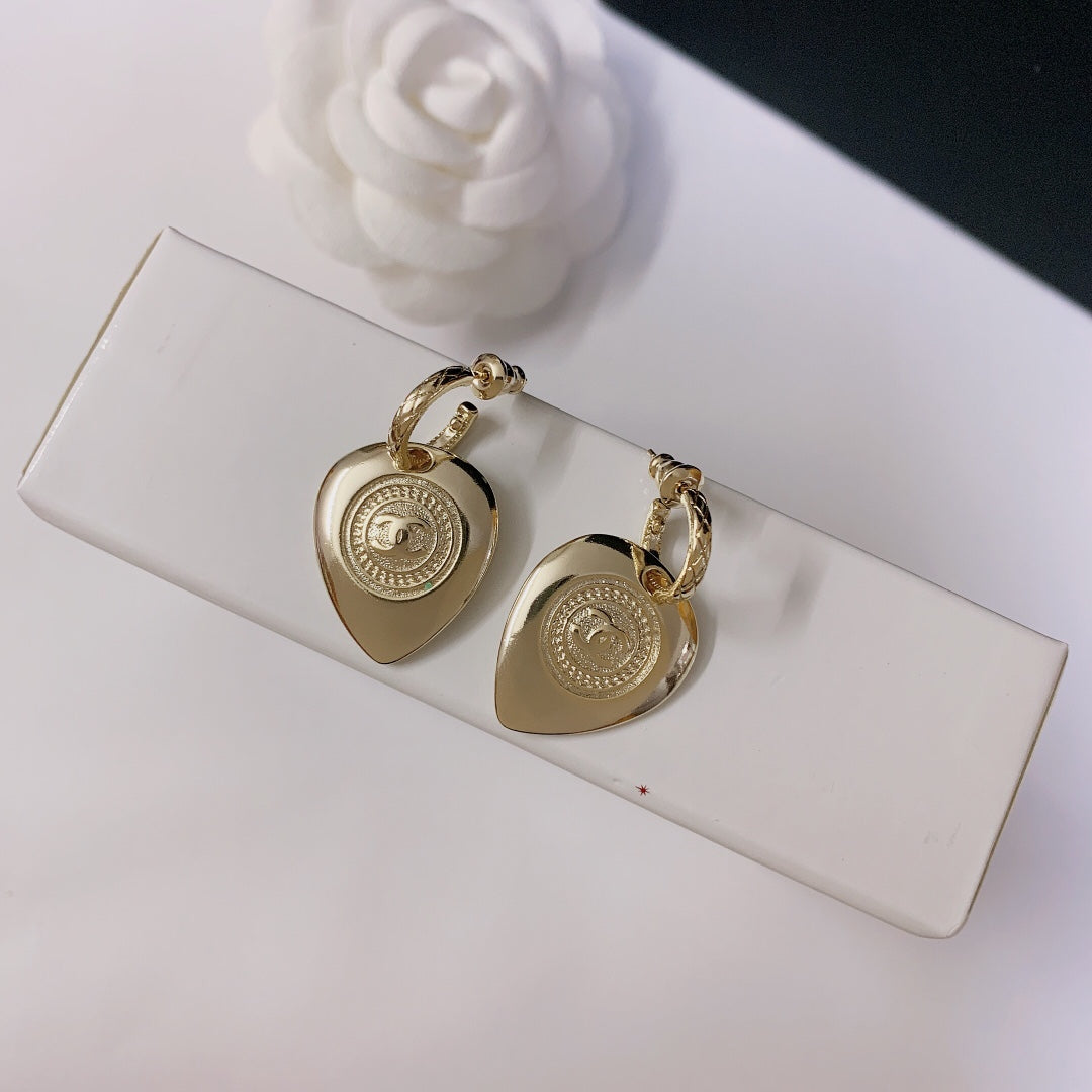 1YC305EDE Stylish Earrings