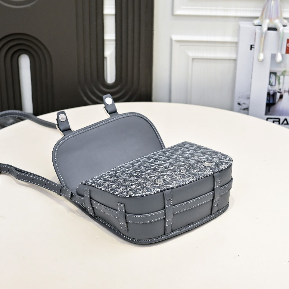 165RA4BDE Stylish leather bag