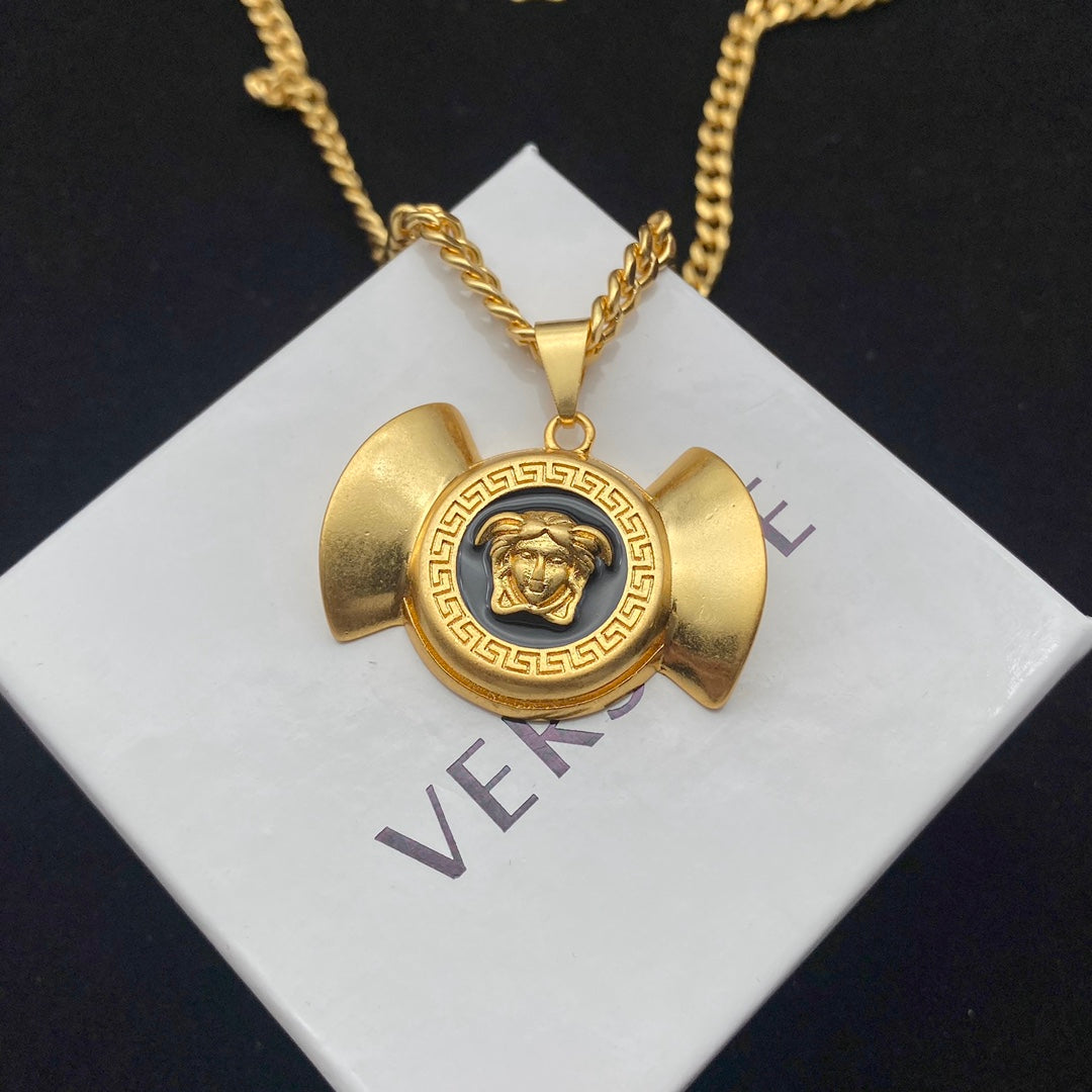 175RV51XDE Stylish  Necklaces