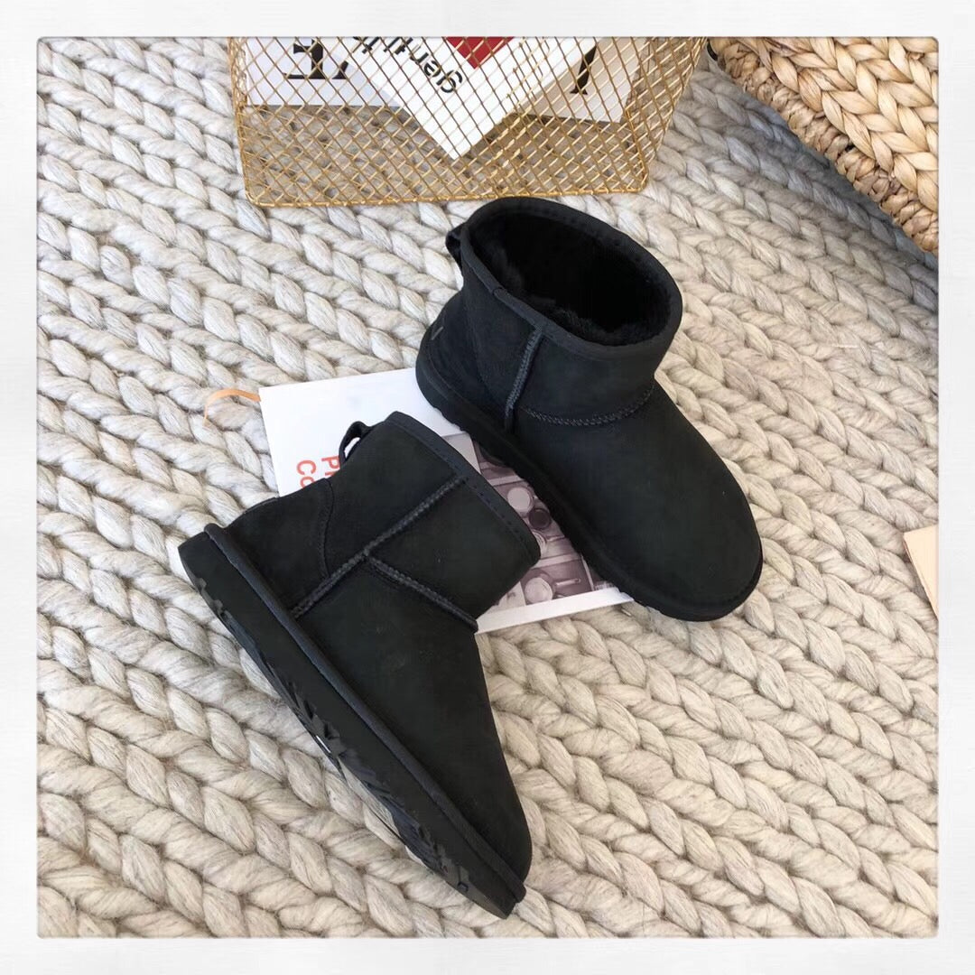 2YA95ZDE Stylish snow boots