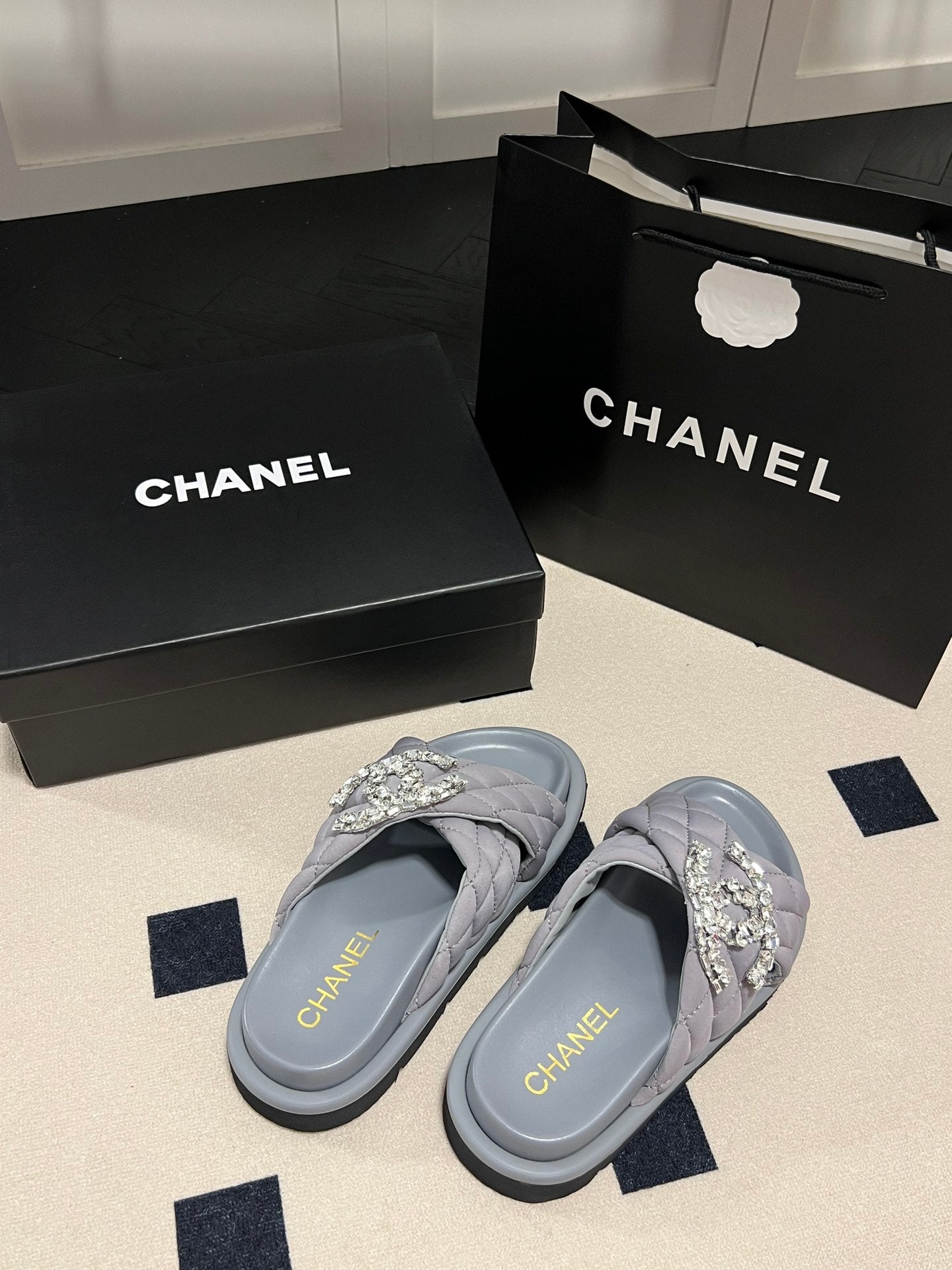 14C94ZDE Stylish Slippers