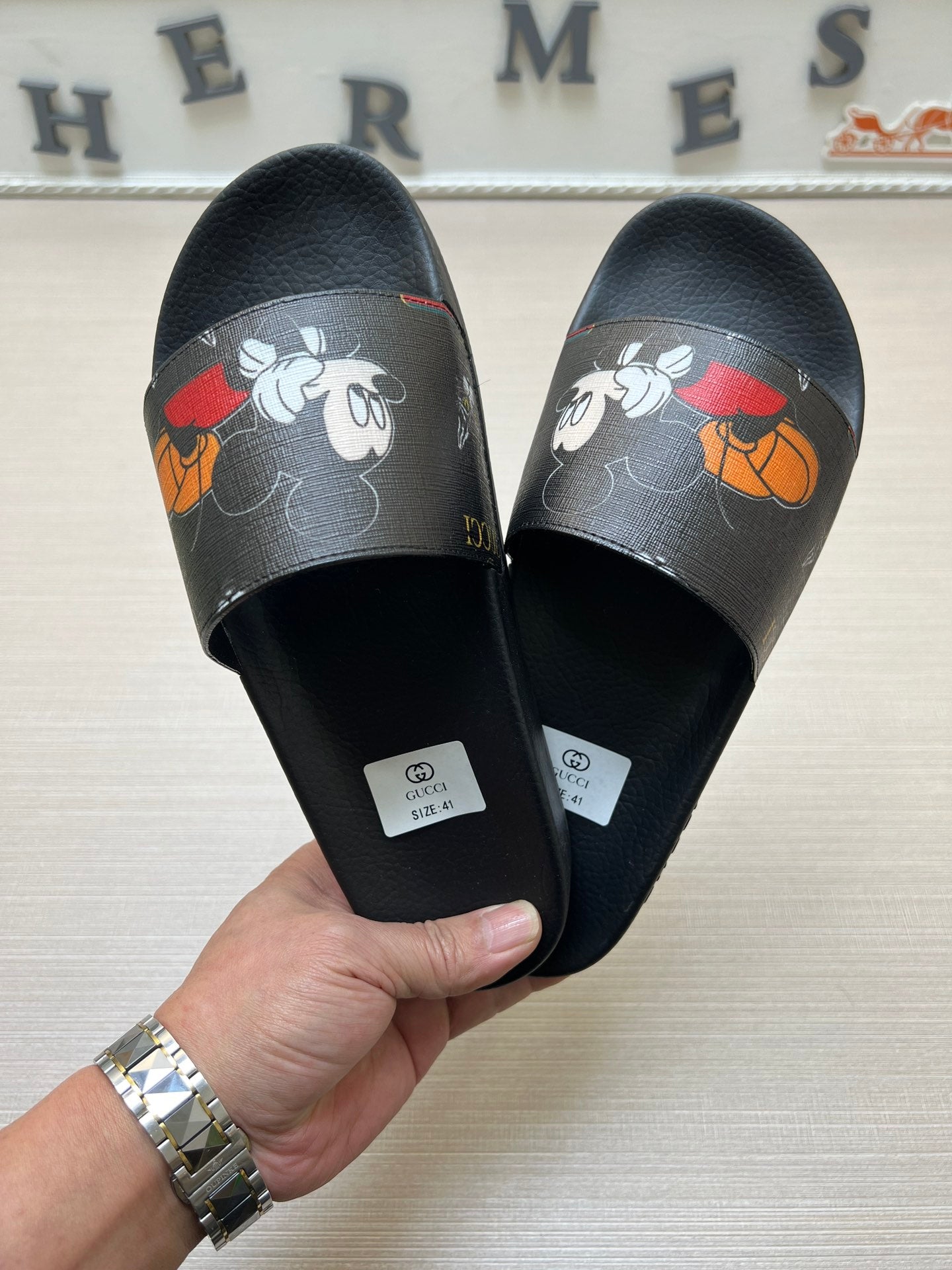 5WB239ZDE Stylish Slippers