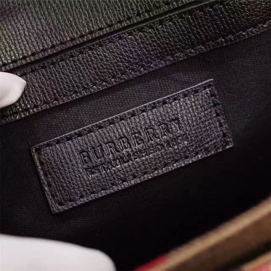 2XR342BDE Stylish leather bag 