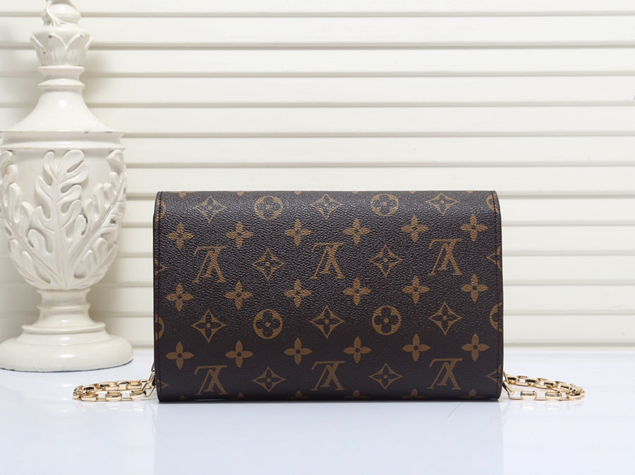 1XE72BDE Stylish leather bag