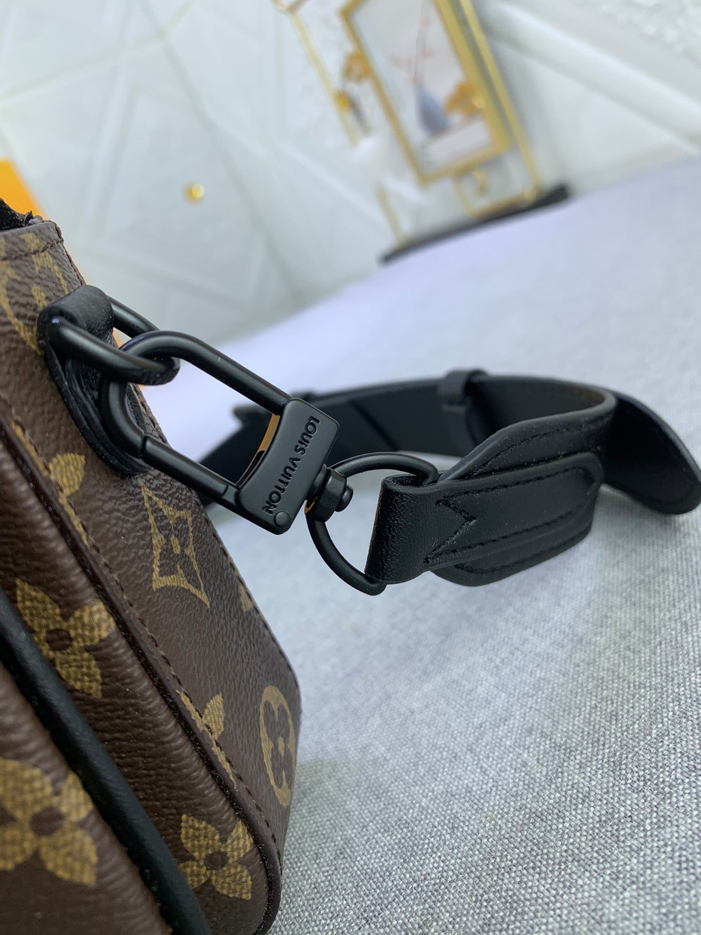 2XE465BDE Stylish leather bag