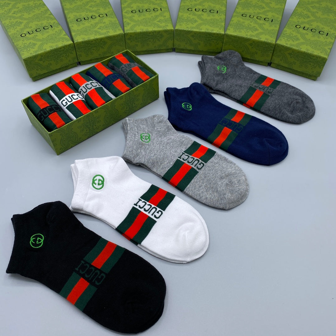 135RB2SDE Stylish socks（5 pairs）