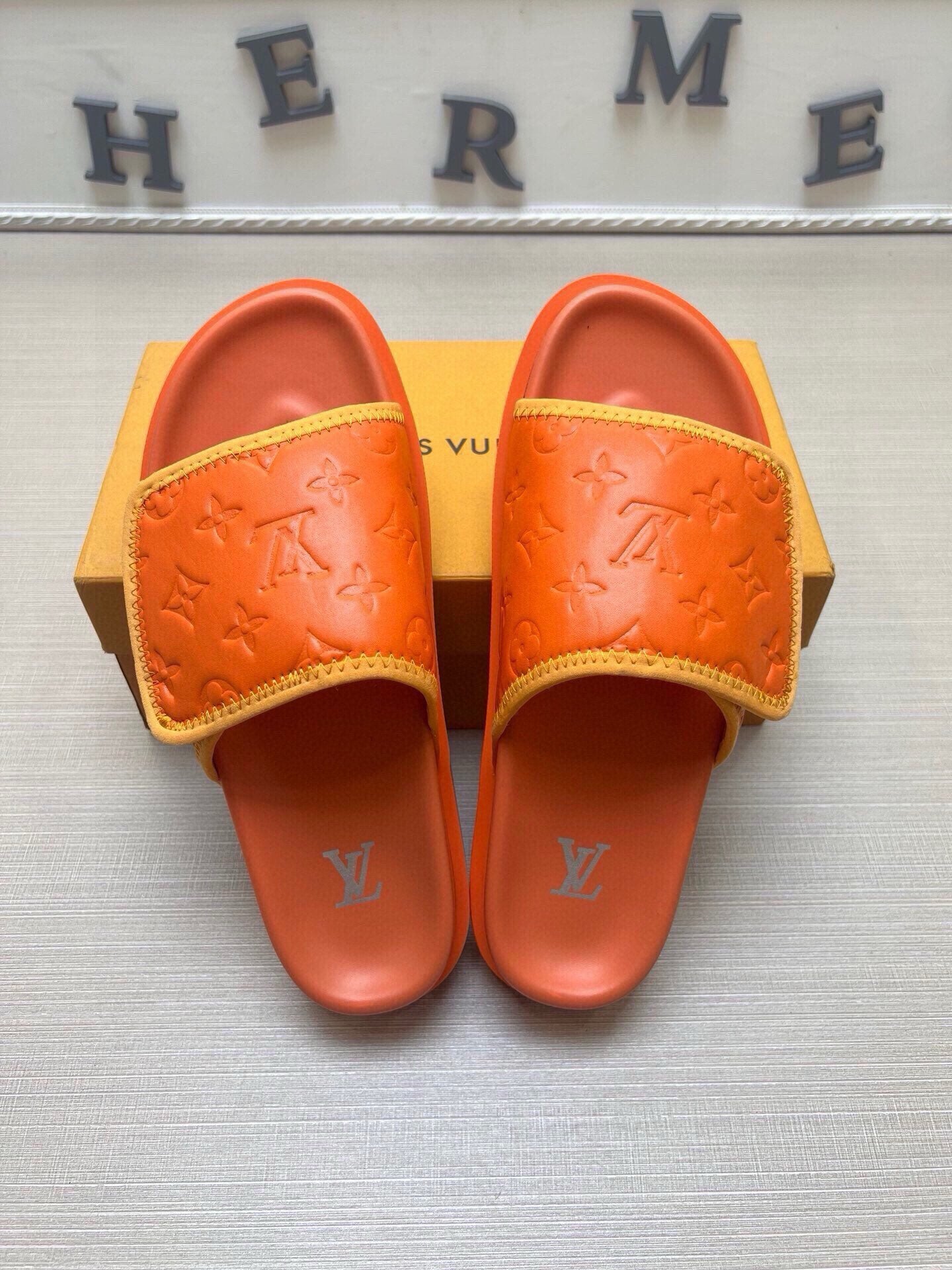 5LE210ZDE Stylish Slippers