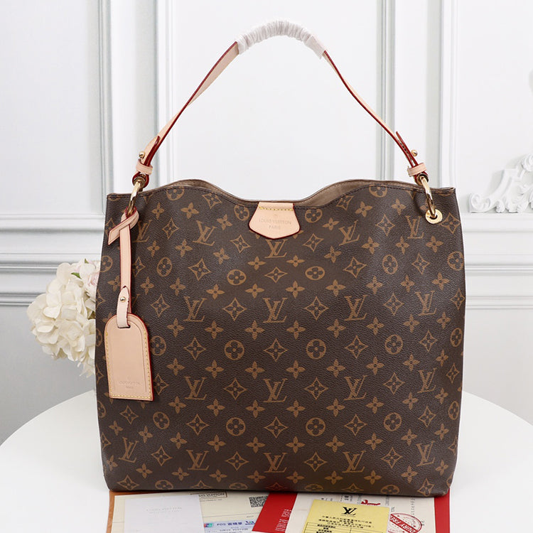 1E84BDE Stylish leather bag 