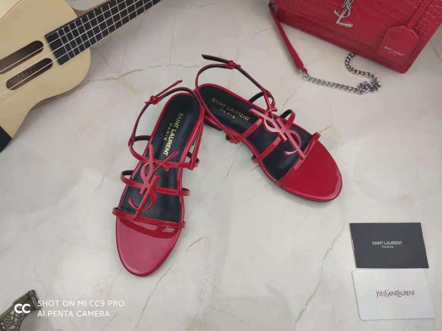 2XSL152ZDE Stylish leather sandals