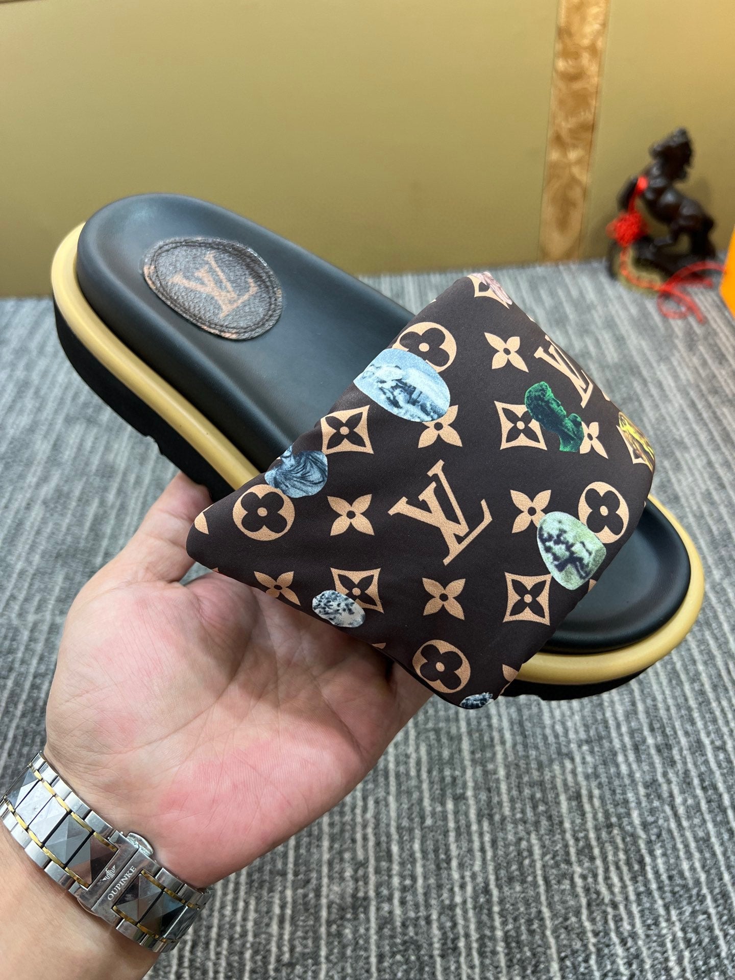 5XF120ZDE Stylish leather quality Slippers