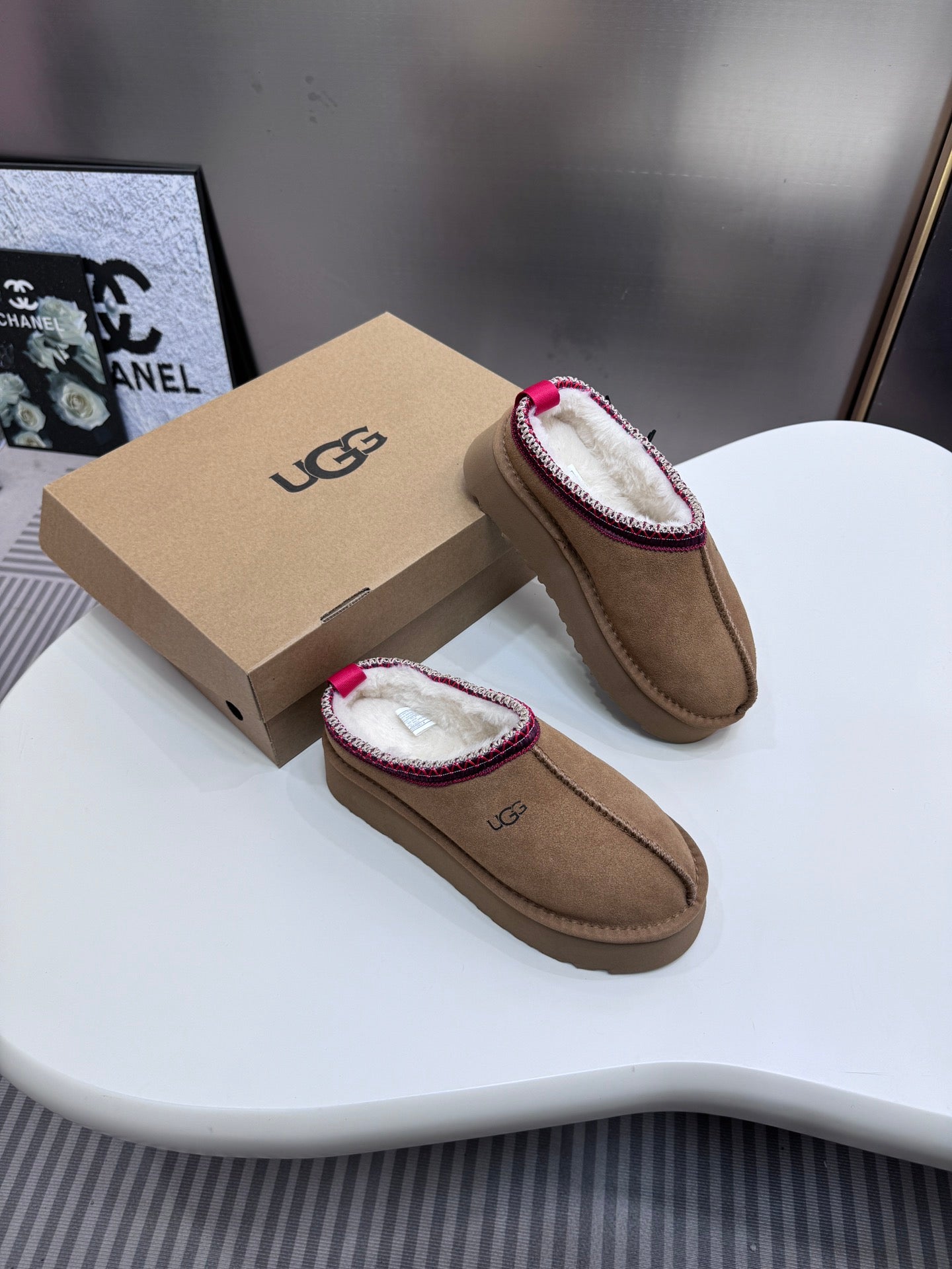 1LU13ZDE Stylish snow boots