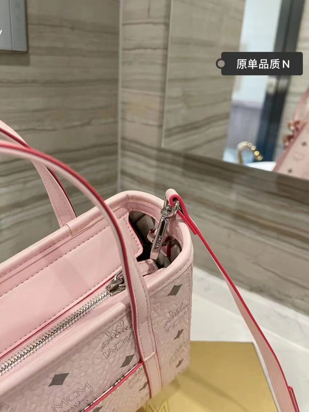 2XM333BDE Stylish leather bag 