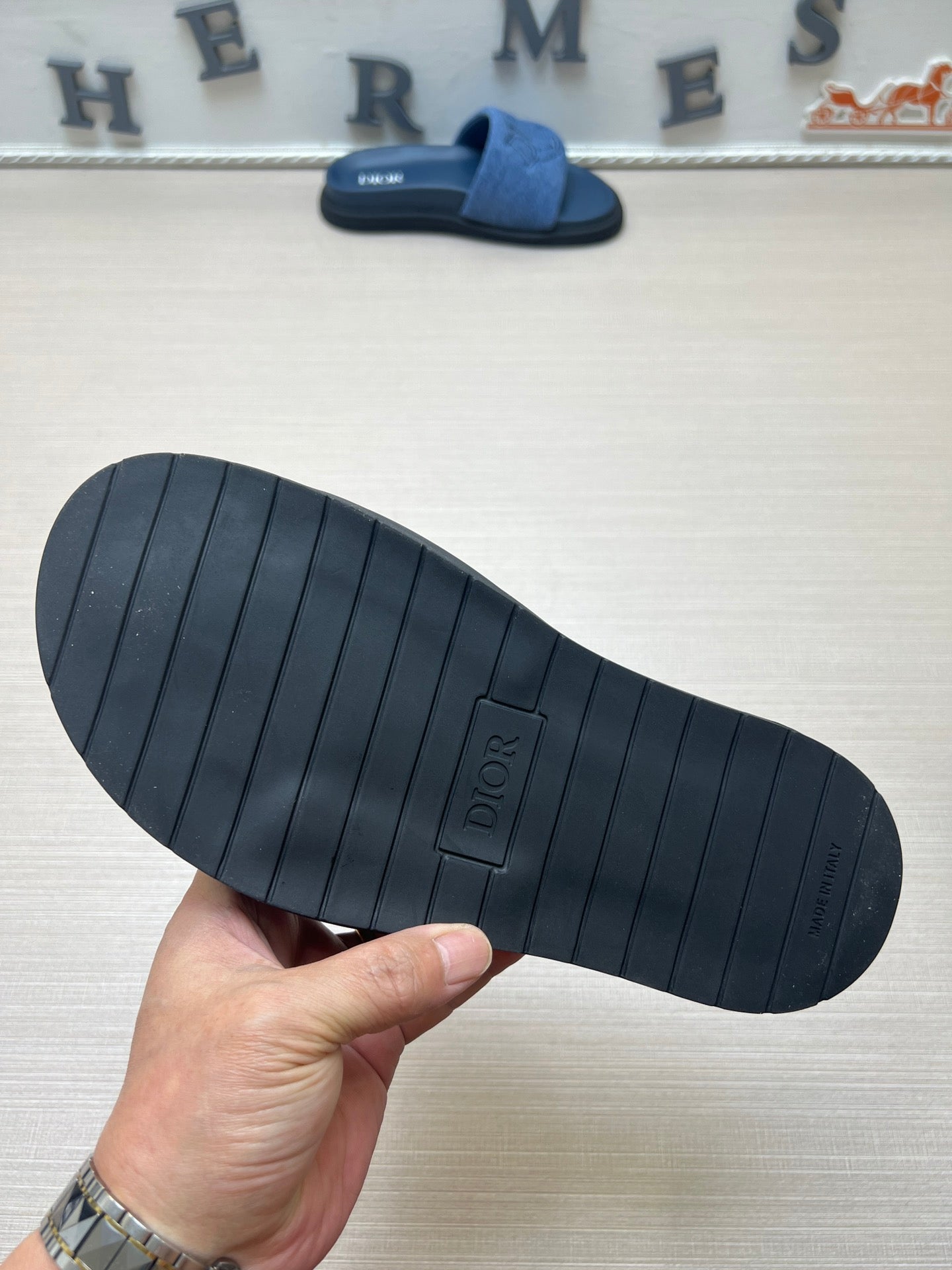 54D168ZDE Stylish leather slippers