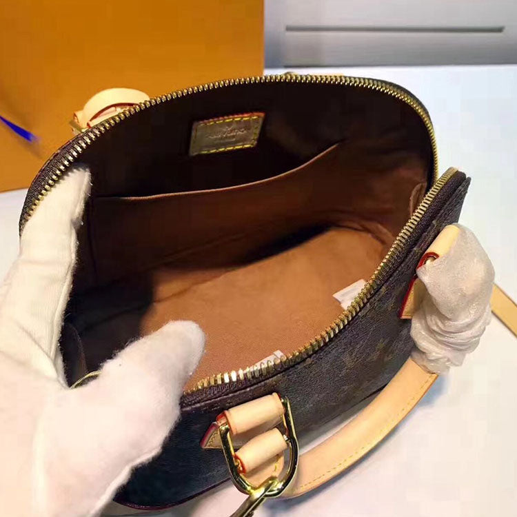 1E26BDE Stylish leather bag 