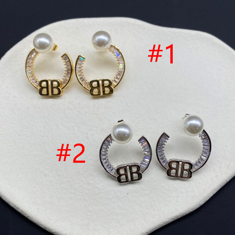 14J143EDE Stylish Earrings