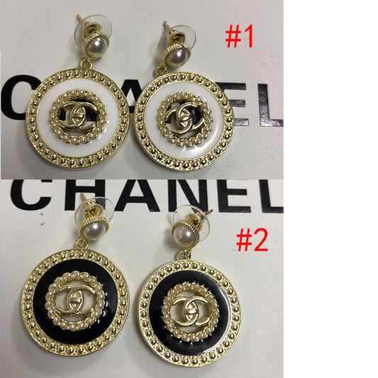 14C802EDE Stylish Earrings