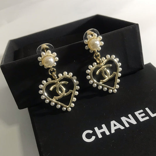 14C795EDE Stylish Earrings