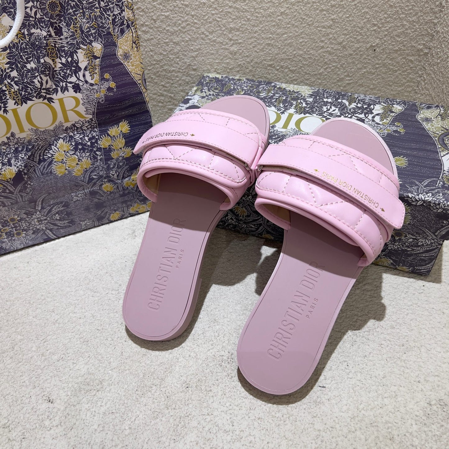 14D79ZDE Stylish Slippers