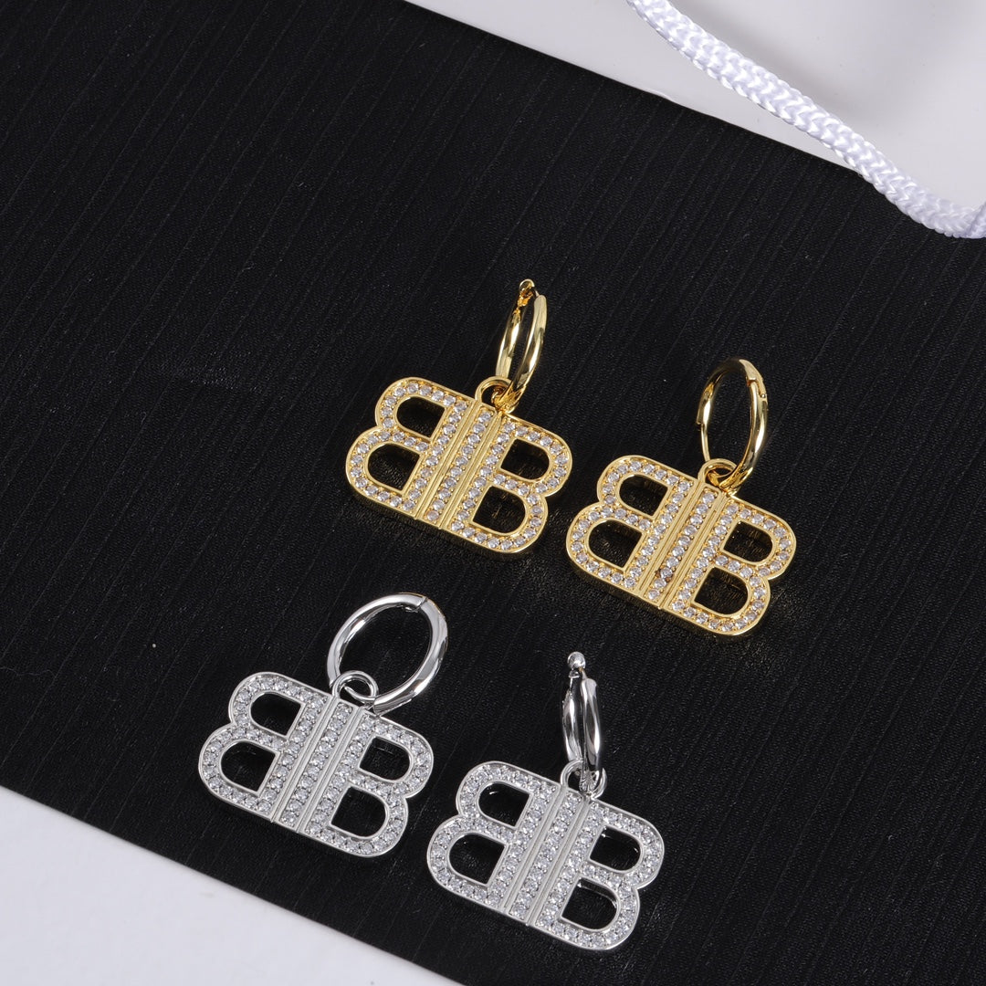 14J131EDE Stylish Earrings