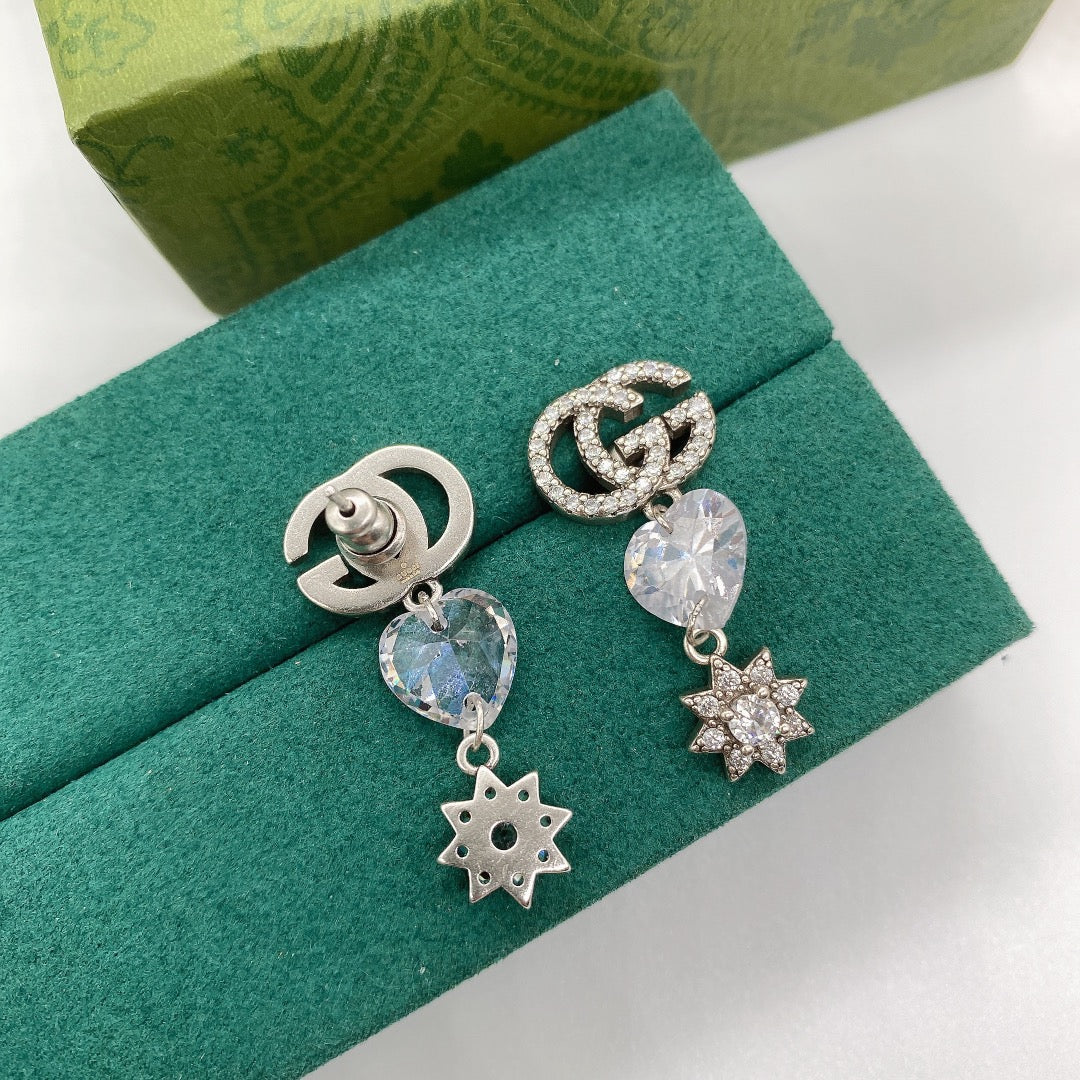 14B1032EDE Stylish Earrings