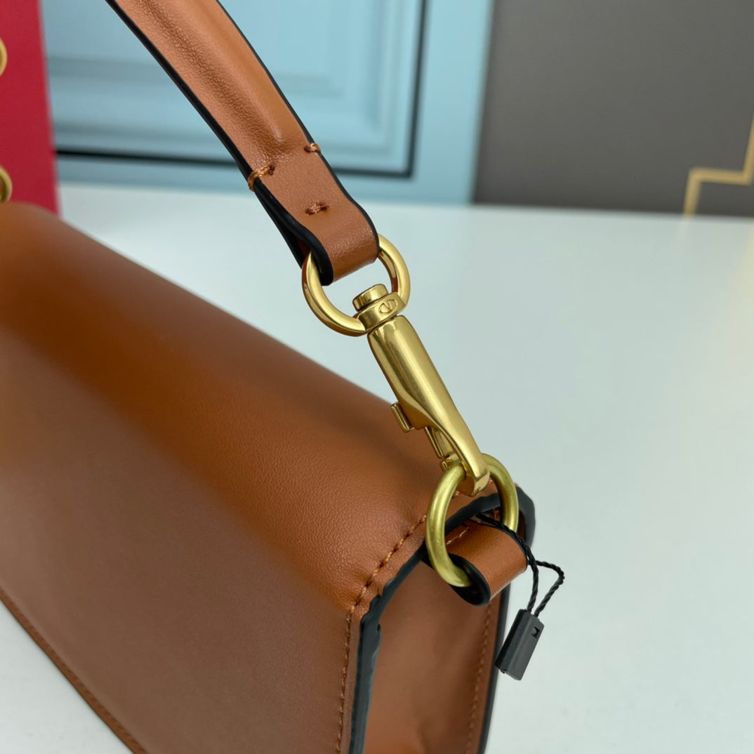 1WVL114BDE Stylish leather bag