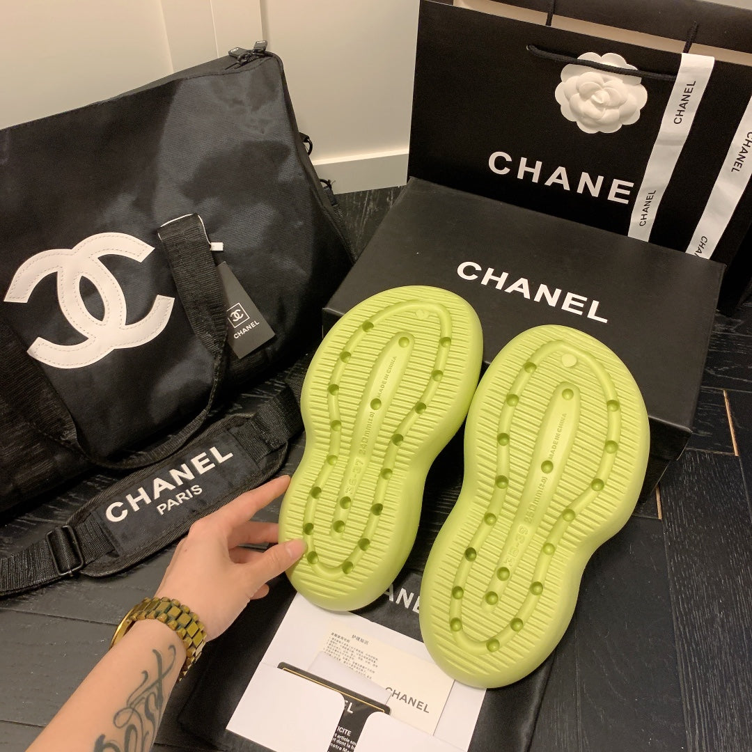 14C190ZDE Stylish Slippers